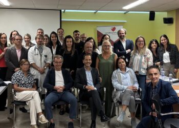 Las aplicaciones de IA mejoran la comunicación entre sanitarios y pacientes de cáncer de mamaHACKATHON SALUD