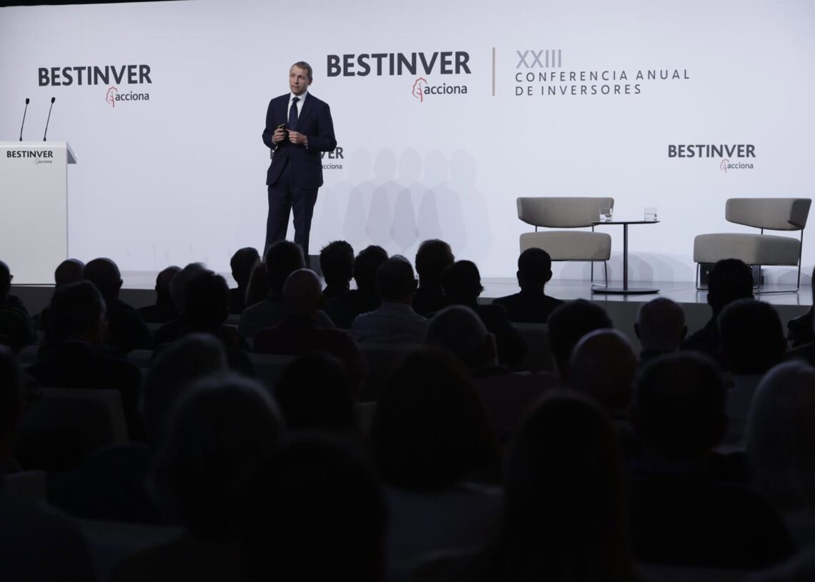 Archivo - El director de inversiones de Bestinver, Mark Giacopazzi, en la XXIII conferencia anual de inversores.BESTINVER - Archivo