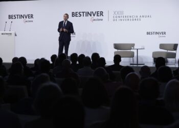 Archivo - El director de inversiones de Bestinver, Mark Giacopazzi, en la XXIII conferencia anual de inversores.BESTINVER - Archivo