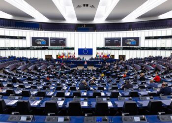 Archivo - Pleno en el Parlamento Europeo en Estrasburgo.Philipp von Ditfurth/dpa - Archivo
