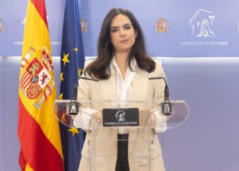 La portavoz de VOX en el Congreso, Pepa Millán, durante una rueda de prensa anterior a la Junta de Portavoces, en el Congreso de los Diputados.Eduardo Parra - Europa Press