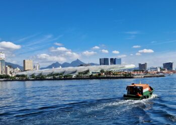 Brasil alcanza la cifra récord de 7 millones de turistas extranjeros hasta septiembre, un 43% más.EMBRATUR