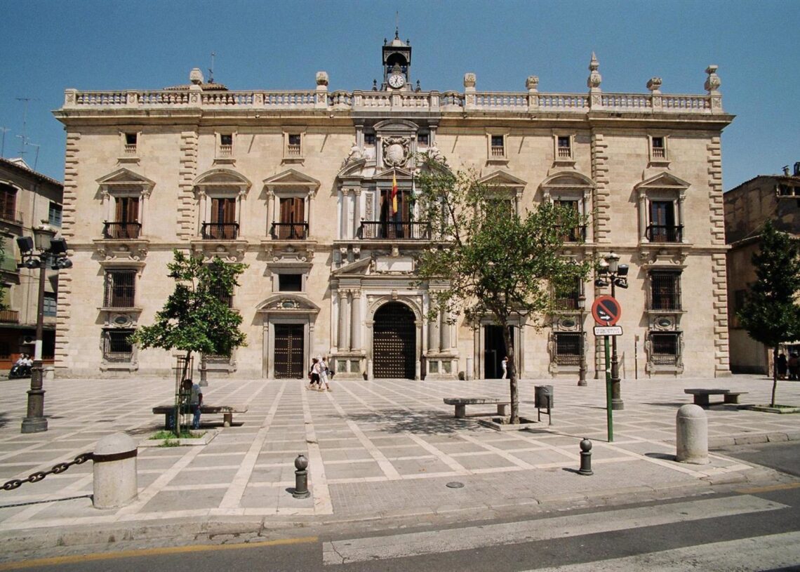 Archivo - Sede del TSJA y Audiencia Provincial de Granada.EUROPA PRESS - Archivo