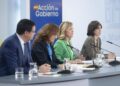 (I-D) El ministro de Transformación Digital y Función Pública, Óscar López; la ministra de Sanidad, Mónica García; la ministra de Educación, Formación Profesional y Deportes y portavoz del Gobierno, Pilar Alegría, y la ministra de Ciencia, Innovación y UnAlberto Ortega - Europa Press