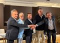 El presidente de Hostelería de España, José Luís Álvarez; el director del Gremi de Restauració, Roger Pallarols; el presidente de Barcelona Oberta, Gabriel Jené; el secretario general de Pimec, Josep Ginesta, y el director de RRII de Foment, Benet Maimí.EUROPA PRESS
