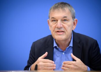 Archivo - El comisionado general de la Agencia de Naciones Unidas para los Refugiados de Palestina en Oriente Próximo (UNRWA), Philippe Lazzarini (archivo)Bernd von Jutrczenka/dpa - Archivo