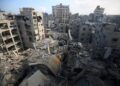 Archivo - Imagen de archivo de un calle de Gaza tras un bombardeo del Ejército de Israel.Omar Ashtawy/APA Images via ZUMA / DPA - Archivo