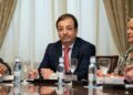 Archivo - El vicepresidente segundo del Senado, Guillermo Fernández Vara, en la mesa de trabajo tras la Sesión Constitutiva, en el Senado, a 17 de agosto de 2023, en Madrid (España). Diego Radamés - Europa Press - Archivo