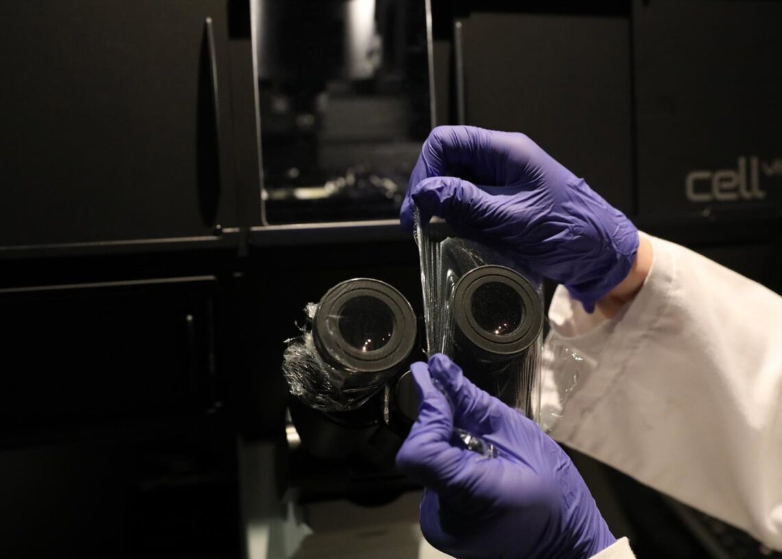 Archivo - Imagen de archivo de un microscopio.Marta Fernández Jara - Europa Press - Archivo