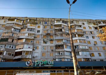 Archivo - Daños materiales en un edificio en Jersón, Ucrania, tras un ataque del Ejército de Rusia (archivo)Europa Press/Contacto/Nina Liashonok - Archivo