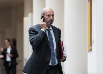 El presidente del Senado, Pedro Rollán, a su llegada a una sesión de control al Gobierno, en el Senado, a 30 de septiembre de 2025, en Madrid (España). Diego Radamés - Europa Press