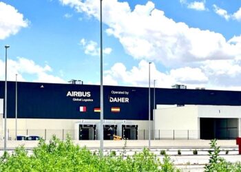 Archivo - Edifiio de Airbus Albacete.CCOO - Archivo