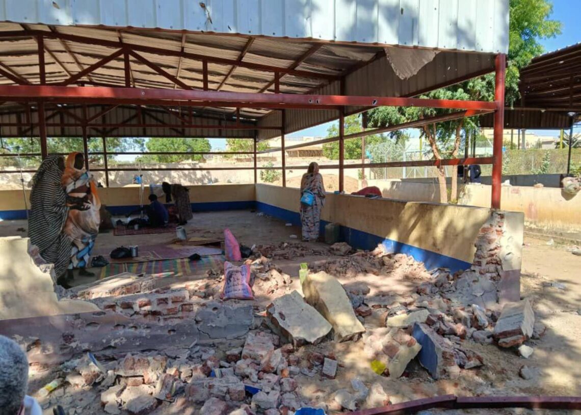 Archivo - Daños materiales tras un ataque contra un hospital en El Fasher, capital de Darfur Norte, en el oete de Sudán (archivo)Europa Press/Contacto/Sudan's North Darfur State M