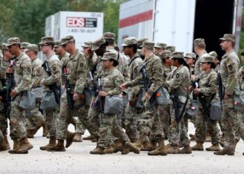 Miembros de la Guardia Nacional de Texas desplegadas en IllinoisEuropa Press/Contacto/Brian Cassella