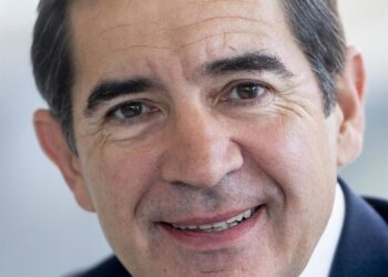 El presidente del BBVA, Carlos Torres Vila, durante una entrevista para Europa Press, en el edificio ‘La Vela’, en la ciudad del BBVA, a 8 de octubre de 2025, en Madrid (España). Torres Vila, ingeniero eléctrico, licenciado en Administración de Empresas pAlberto Ortega - Europa Press