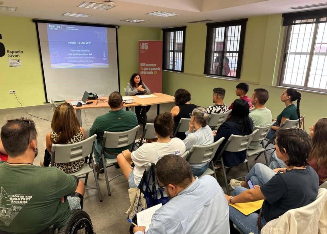 La concejal de Talento Joven y Espacios Públicos, Sofía López-Briones, en la primera reunión de trabajo del proyecto europeo ‘To Care Med', perteneciente a la cuarta convocatoria del programa Interreg EuroMedAYUNTAMIENTO DE MURCIA