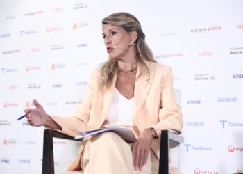 La vicepresidenta segunda del Gobierno y ministra de Trabajo y Economía Social, Yolanda Díaz, protagoniza un desayuno informativo de Europa Press en el NH Collection Eurobuilding, a 9 de octubre de 2025 en Madrid (España).Eduardo Parra - Europa Press