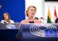 Archivo - La presidenta de la Comisión Europea, Ursula von der Leyen, en su intervención durante le debate sobre la moción de censura a la que se someterá el próximo jueves en el pleno del Parlamento Europeo en Estrasburgo (Francia).LAURIE DIEFFEMBACQ / PARLAMENTO EUROPEO - Archivo