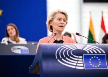 Archivo - La presidenta de la Comisión Europea, Ursula von der Leyen, en su intervención durante le debate sobre la moción de censura a la que se someterá el próximo jueves en el pleno del Parlamento Europeo en Estrasburgo (Francia).LAURIE DIEFFEMBACQ / PARLAMENTO EUROPEO - Archivo