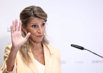La vicepresidenta segunda del Gobierno y ministra de Trabajo y Economía Social, Yolanda Díaz, protagoniza un desayuno informativo de Europa Press en el NH Collection Eurobuilding, a 9 de octubre de 2025 en Madrid (España).Eduardo Parra - Europa Press