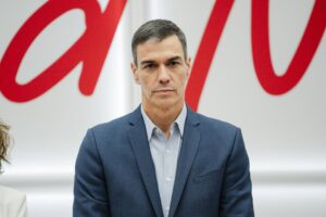 Sánchez amenaza a Ayuso con llegar al Constitucional tras rechazar ésta la creación en Madrid del registro de médicos objetores del aborto