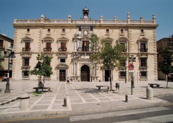 Archivo - Sede del TSJA y Audiencia Provincial de Granada, en imagen de archivoEUROPA PRESS - Archivo
