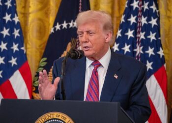 Archivo - 18 July 2025, US, Washington: US President Donald Trump speaks during the signing of the GENIUS Act in the East Room of the White House. The bill, which regulates stablecoins, marks a significant victory for the digital asset industry. Photo: AnAndrew Leyden/ZUMA Press Wire/dp / DPA - Archivo