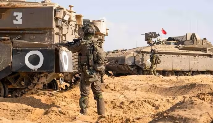 Archivo - Soldados y vehículos militares israelíes en la Franja de Gaza. FUERZAS ARMADAS DE ISRAEL/Europa Press.