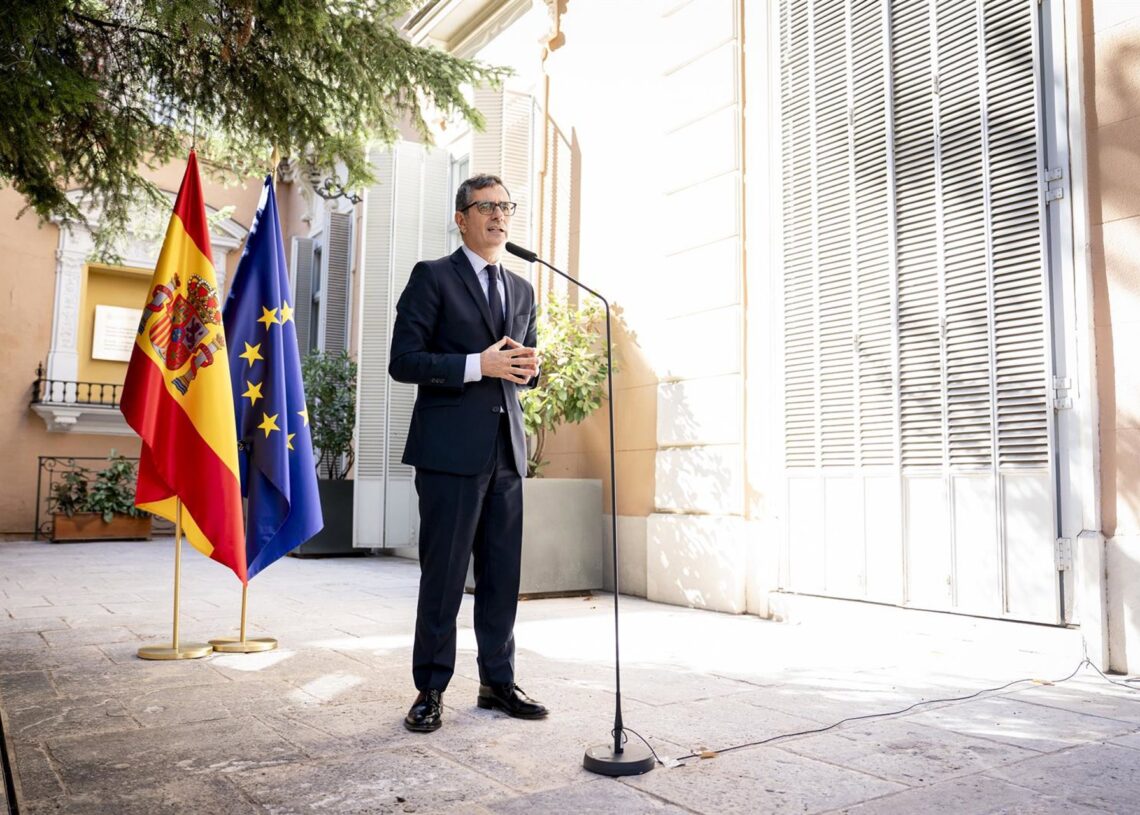 El ministro de Presidencia, Justicia y Relaciones con las Cortes, Félix Bolaños, durante el acto de firma de un convenio marco entre el ministerio de la Presidencia y la ONCE, a 10 de octubre de 2025, en Madrid (España).A. Pérez Meca - Europa Press