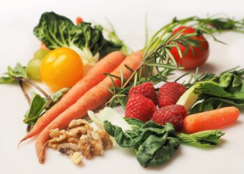 Archivo - Verduras propias de la dieta mediterráneaJUNTA - Archivo