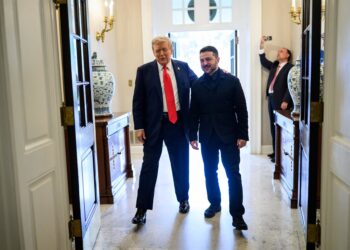 Archivo - Donald Trump y Volodimir Zelenski Europa Press/Contacto/Daniel Torok/White House
