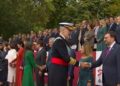 El presidente del Principado, Adrián Barbón, saluda al rey Felipe VI en el acto central del 12 de octubre en Madrid.CAPTURA RTVE