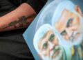 Archivo - Imagen de archivo de un miembro de las FMP en un memorial por Abu Mahdi al MuhandisAmeer Al-Mohammedawi/dpa - Archivo