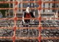 Archivo - Operario de la construcciónÁlex Zea - Europa Press - Archivo