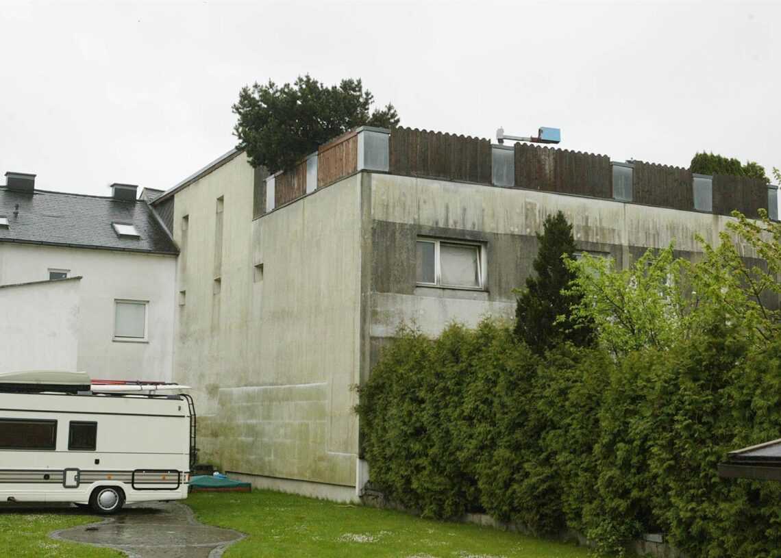 Archivo - Vivienda en la que mantenía encerrada a su hija Josef Fritzl, conocido como el 'monstro de Amstetten'Europa Press/Contacto/p97 - Archivo