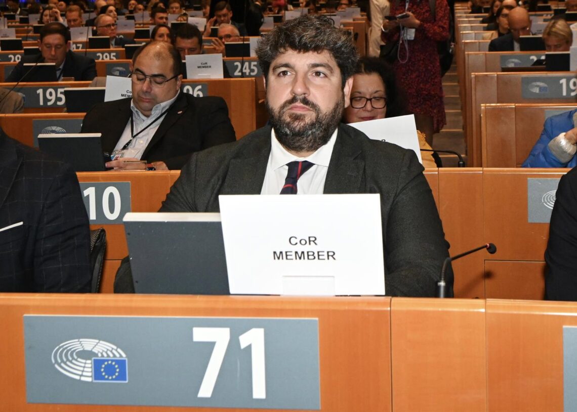 El presidente del Gobierno regional, Fernando López Miras, en la apertura de la semana de las ciudades y regiones del Parlamento Europeo.CARM