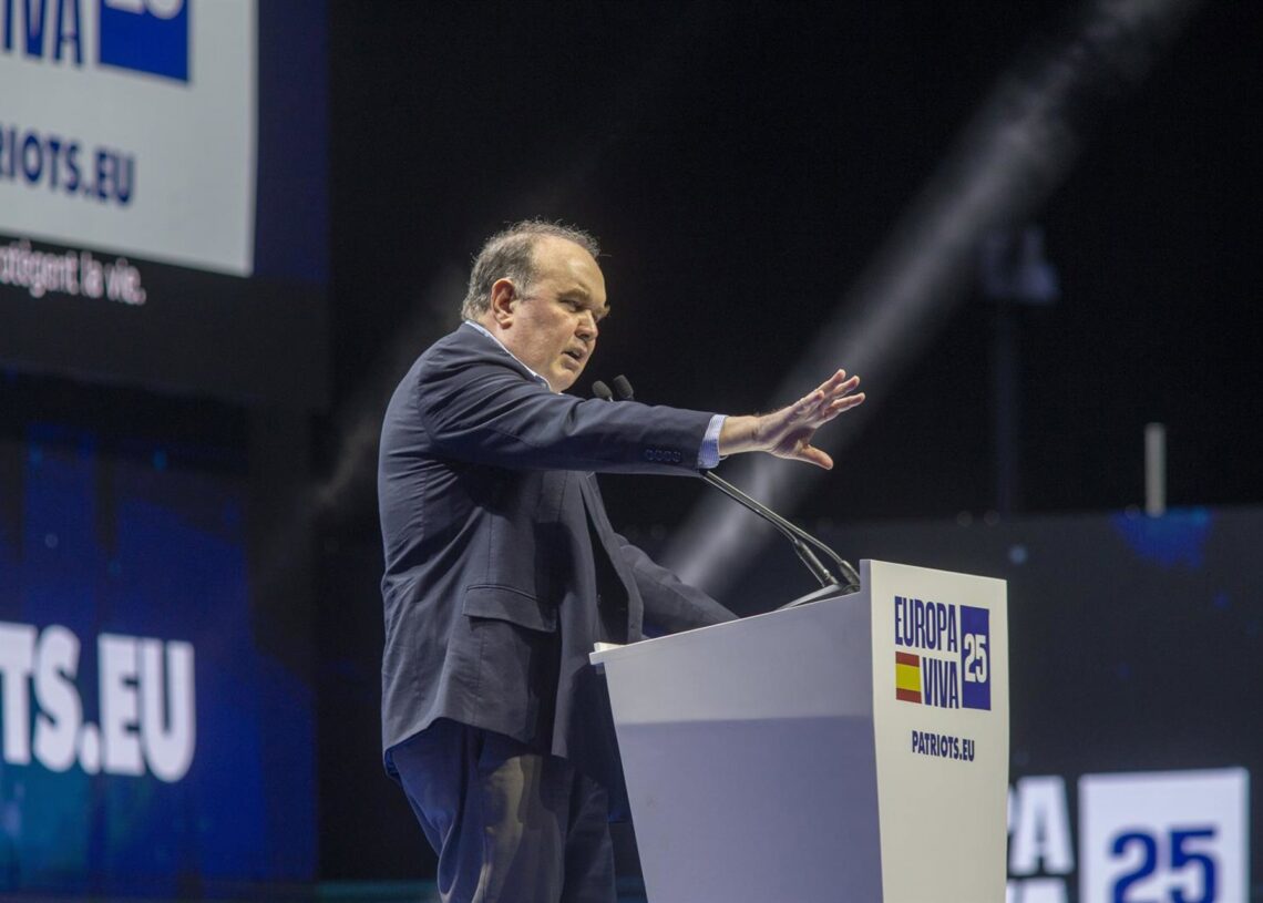 El exalcalde de Lima Rafael Lopez Aliaga, en un evento en España organizado por la fuerza ultraderechista VOXEuropa Press/Contacto/Luis Soto