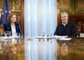 Archivo - El presidente de Canarias, Fernando Clavijo, y la ministra de Hacienda, María Jesús Montero, durante una reunión en la sede del Ministerio, a 10 de marzo de 2025Jesús Hellín - Europa Press - Archivo