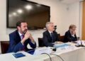 El vicepresidente de Aedaf, Ignacio Arráez, elcatedrático de Derecho Financiero y Tributario de la Universidad de Santiago, César García Novoa y el coordinador del CAI de Aedaf, Daniel Gómez-Olano.AEDAF