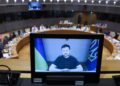 Archivo - El presidente ucraniano, Volodimir Zelenski, participa por videoconferencia en un Consejo Europeo.ALEXANDROS MICHAILIDIS // EUROPEAN COUNCIL