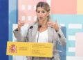 La vicepresidenta segunda y mnistra de Trabajo y Economía Social, Yolanda Díaz, durante un rueda de prensa, en el Ministerio de Trabajo y Economía Social, a 13 de octubre de 2025, en Madrid (España). LEduardo Parra - Europa Press