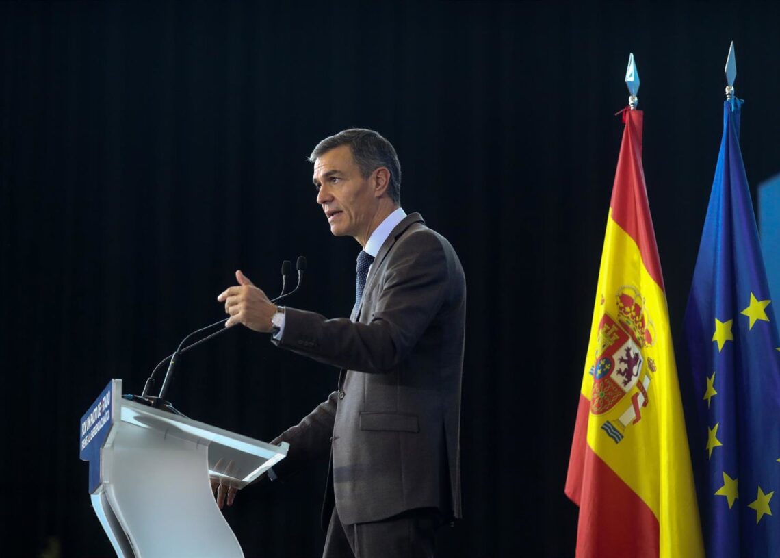 El presidente del Gobierno, Pedro Sánchez, interviene en la Convención por un Pacto de Estado frente a la Emergencia Climática en Ponferrada (León).Carlos Castro - Europa Press