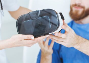 El uso de cirugías mínimamente invasivas y la realidad virtual pueden ayudar a abordar los trastornos del equilibrioQUIRÓNSALUD