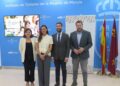 La consejera Carmen Conesa, con la directora de Gastroactitud, el responsable de Comunicación de Estrella de Levante y el director del Instituto de TurismoCOMUNIDAD