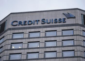 Archivo - 19 March 2023, United Kingdom, London: A view of the Credit Suisse UK offices in Canary Wharf. Swiss banking giant UBS is acquiring its ailing smaller rival Credit Suisse in an emergency rescue deal, with the historic mega-merger getting the supYui Mok/Pa Wire/Dpa - Archivo
