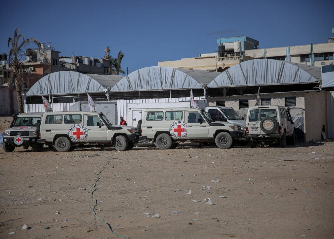 Vehículos de la Cruz Roja en GazaEuropa Press/Contacto/Omar Ashtawy
