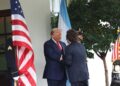El presidente de EEUU, Donald Trump, recibe a su homólogo argentino, Javier Milei, en la Casa BlancaEuropa Press/Contacto/Alex Wroblewski - Pool via C