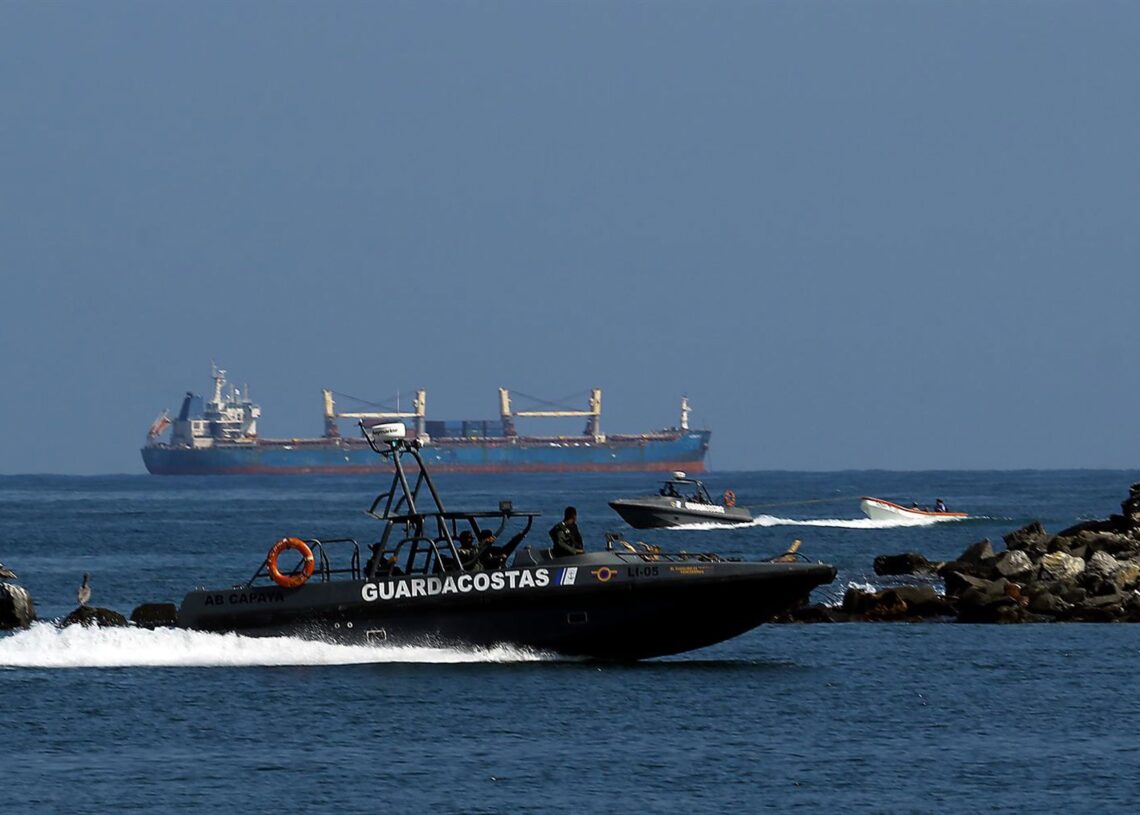 Archivo - La Guardia Costera venezolana realiza una operación de vigilancia en respuesta a la presencia militar estadounidense en el mar Caribe, en Puerto Cabello, en el estado CaraboboEuropa Press/Contacto/Juan Carlos Hernandez