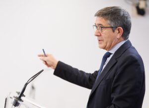 Patxi López asegura que el PSOE está «tranquilo» pese a la petición del Supremo de investigar sus pagos en metálico