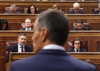 El presidente de VOX, Santiago Abascal, interviene durante una sesión de control al Gobierno en el Congreso de los Diputados, a 17 de septiembre de 2025, en Madrid (España). Eduardo Parra - Europa Press